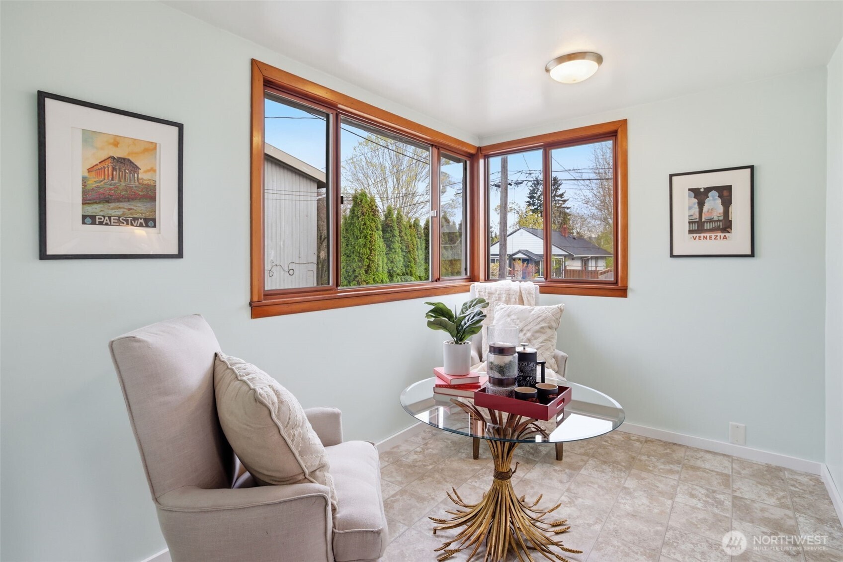9643 56th Avenue S, Seattle, WA 98118