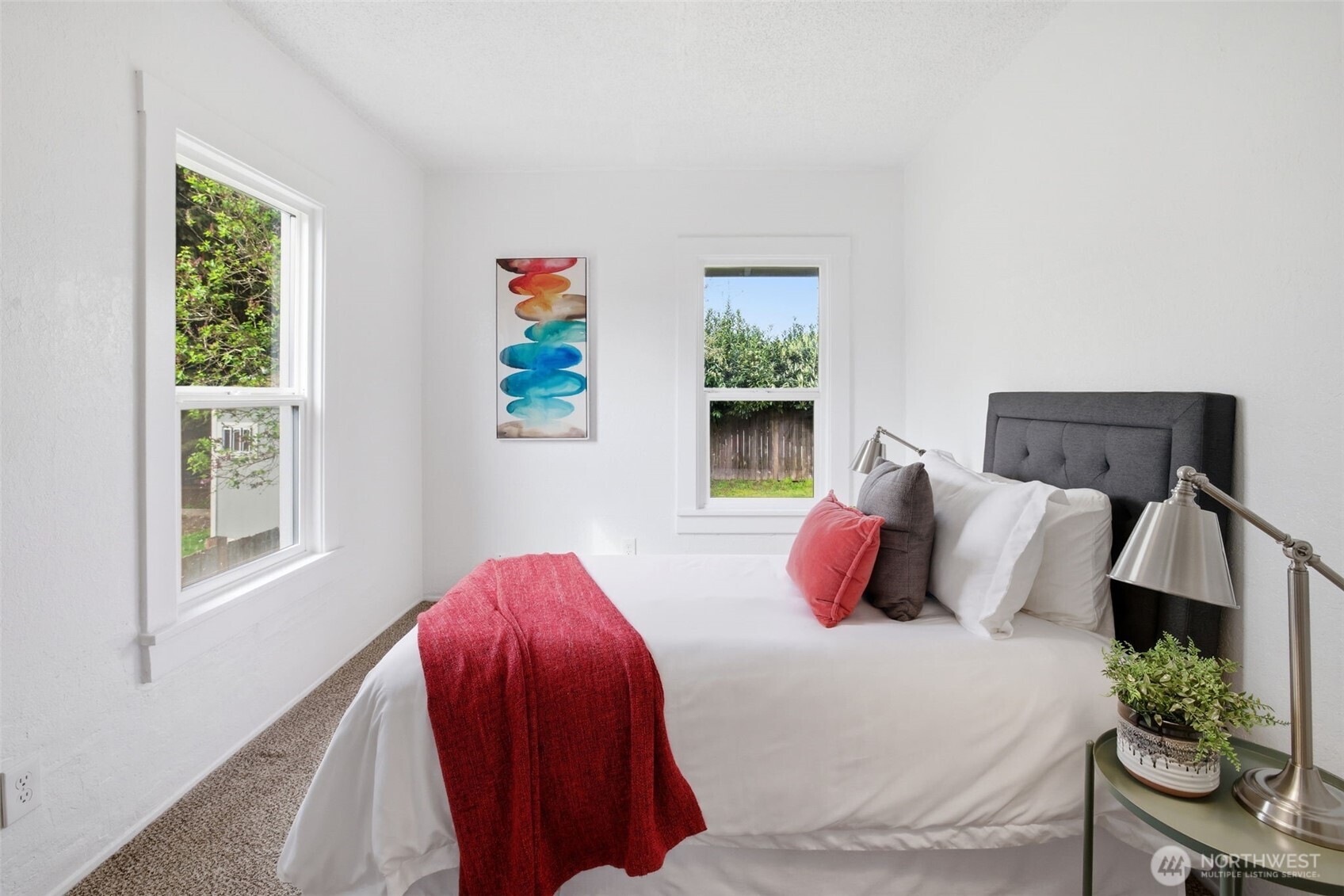 9643 56th Avenue S, Seattle, WA 98118