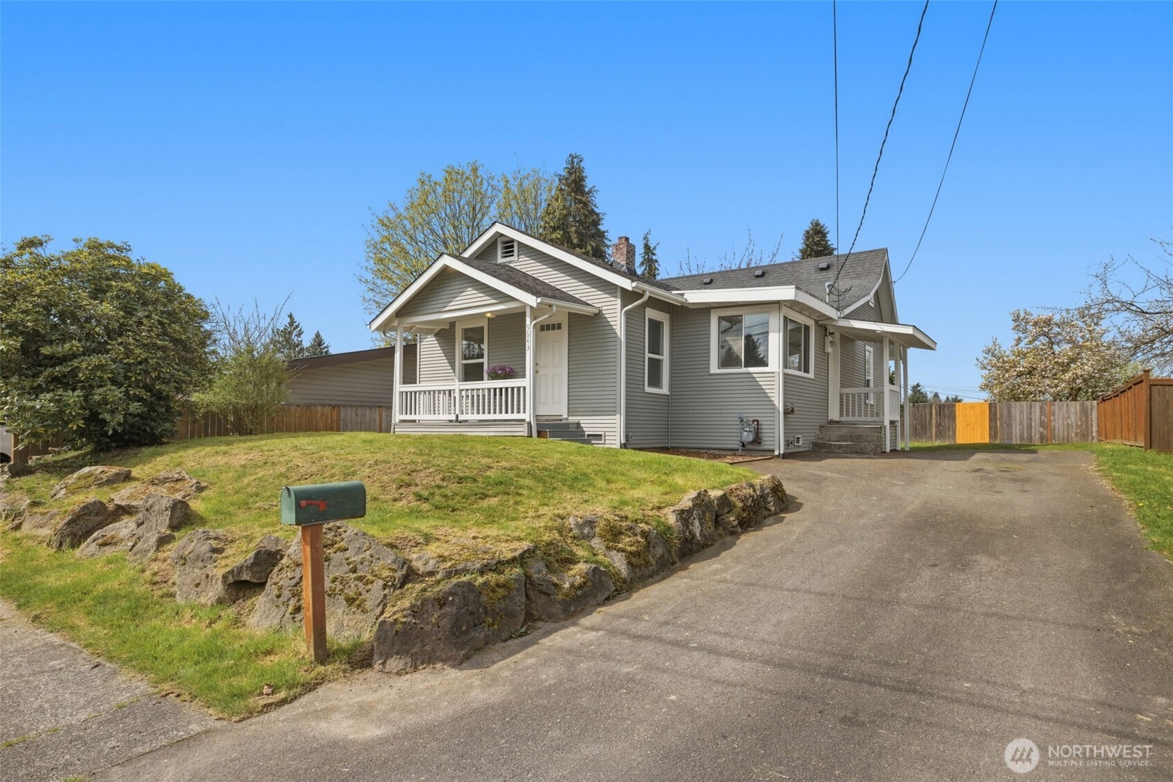 9643 56th Avenue S, Seattle, WA 98118