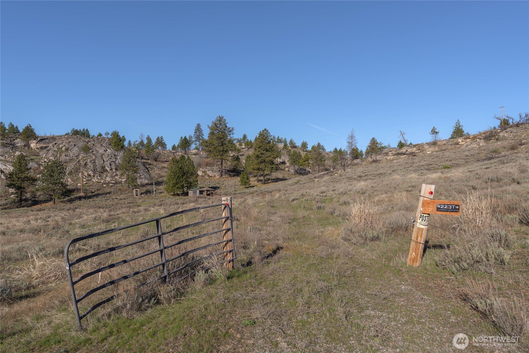 223 Cameron Lake Loop #T, Okanogan, WA 98840