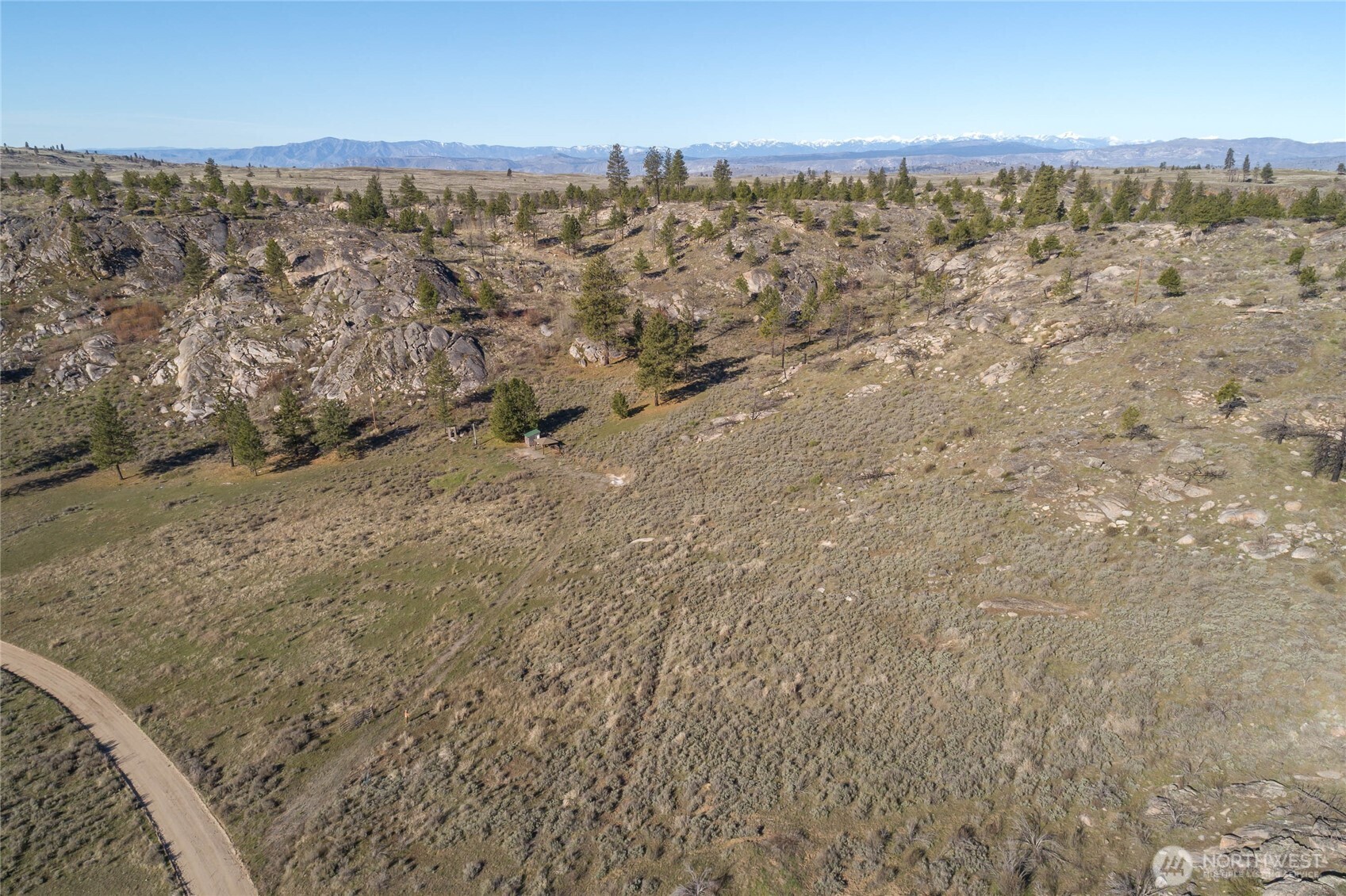 223 Cameron Lake Loop #T, Okanogan, WA 98840
