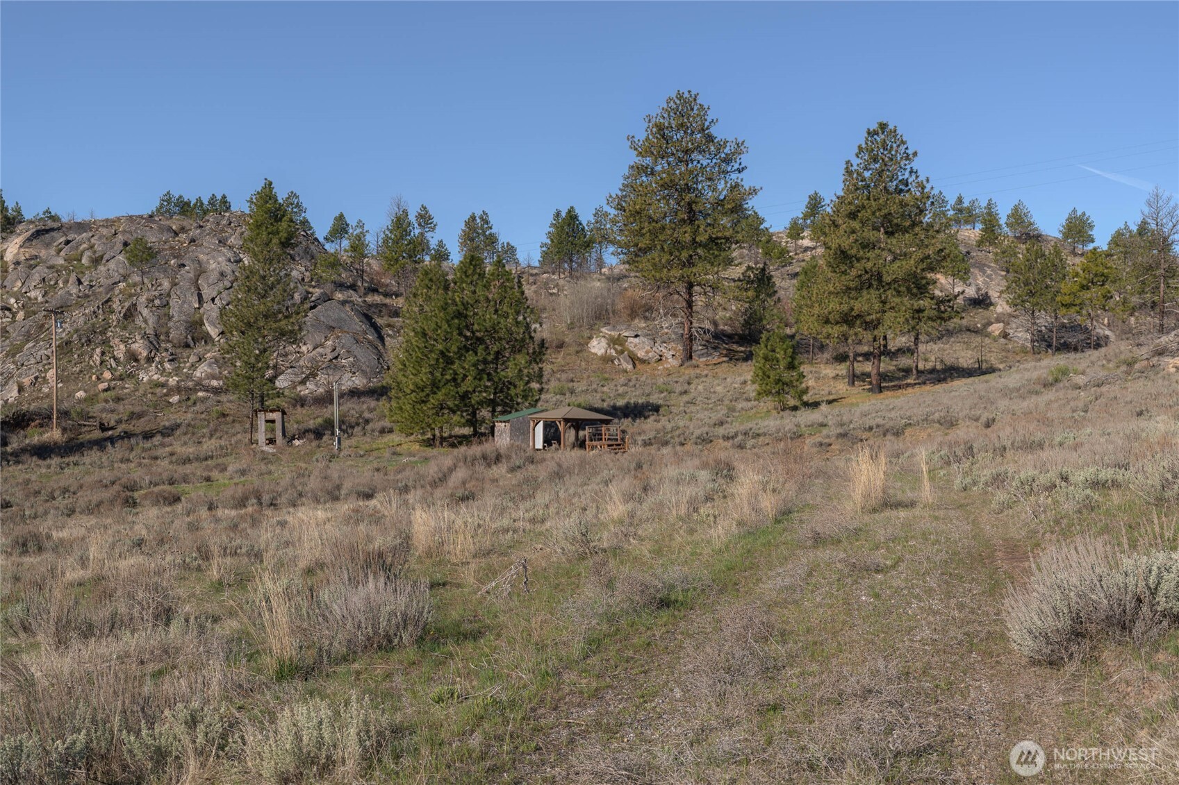 223 Cameron Lake Loop #T, Okanogan, WA 98840