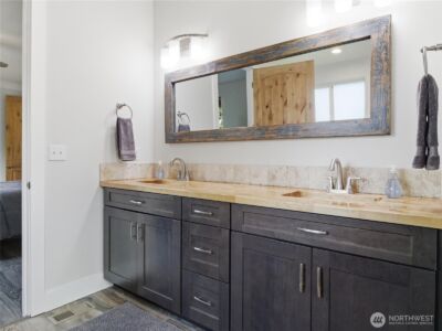 38512 Mountain Highway E, Eatonville, WA 98328 - Photo 22
