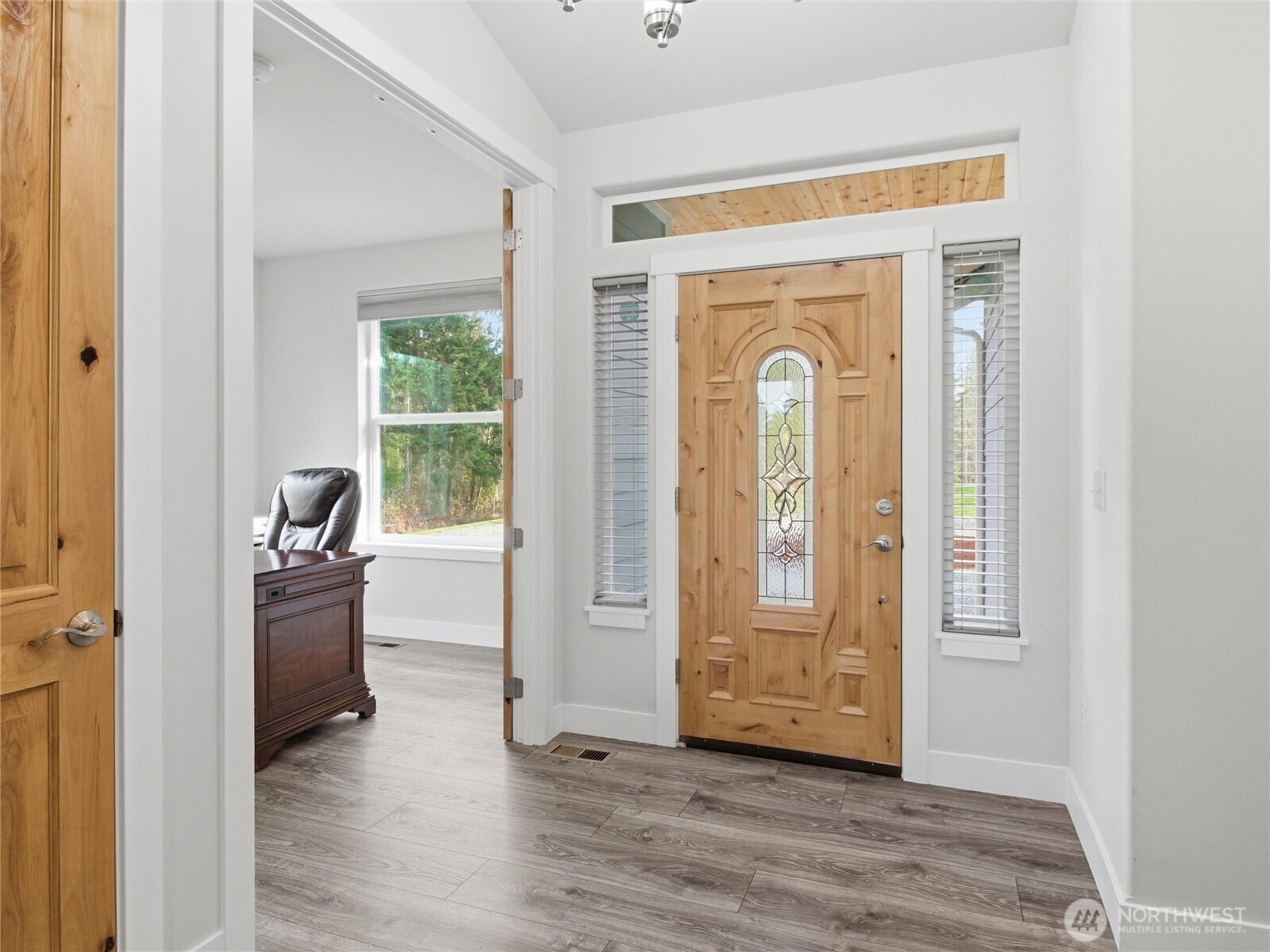 38512 Mountain Highway E, Eatonville, WA 98328