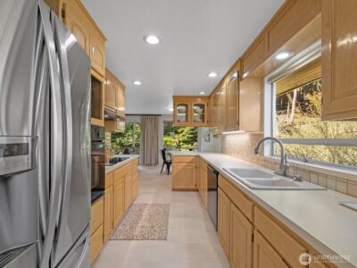 19201 51st Avenue NE, Lake Forest Park, WA 98155 - Photo 11