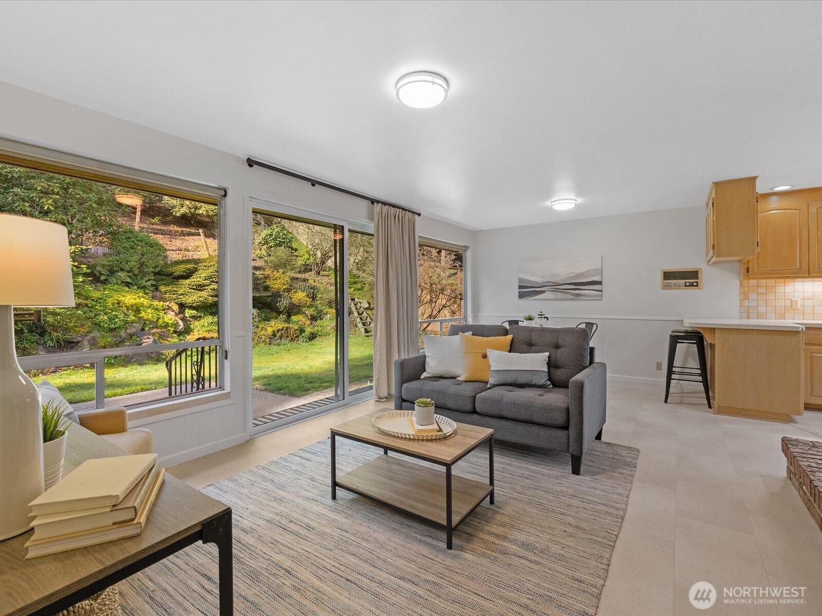 19201 51st Avenue NE, Lake Forest Park, WA 98155