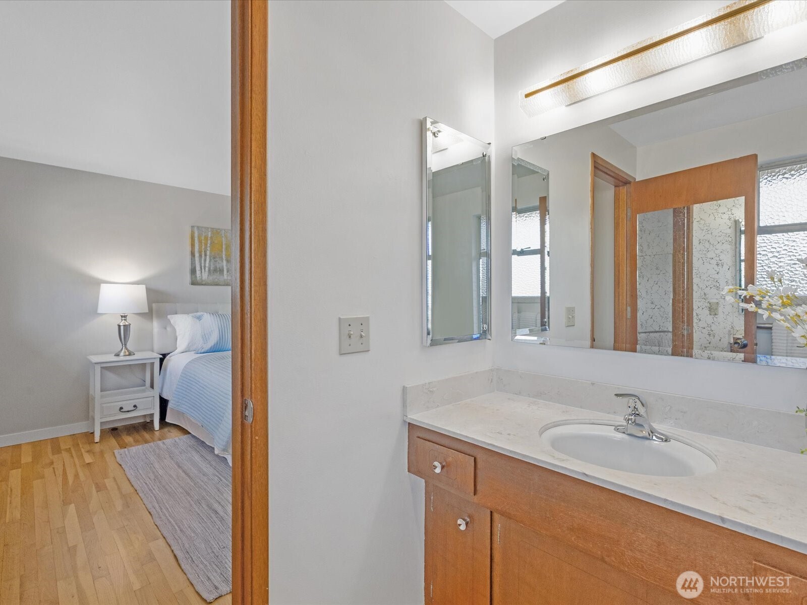 19201 51st Avenue NE, Lake Forest Park, WA 98155