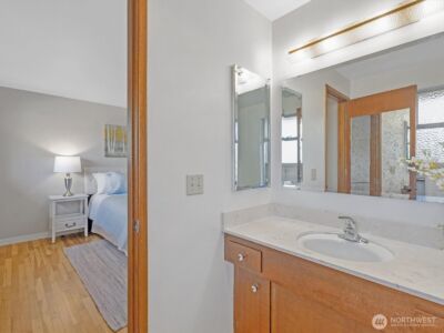 19201 51st Avenue NE, Lake Forest Park, WA 98155 - Photo 20