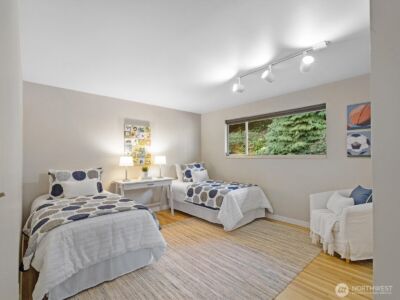 19201 51st Avenue NE, Lake Forest Park, WA 98155 - Photo 21