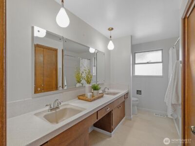 19201 51st Avenue NE, Lake Forest Park, WA 98155 - Photo 23