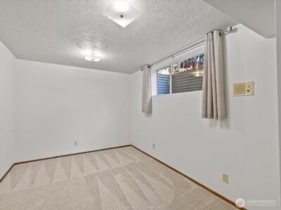 19201 51st Avenue NE, Lake Forest Park, WA 98155 - Photo 28