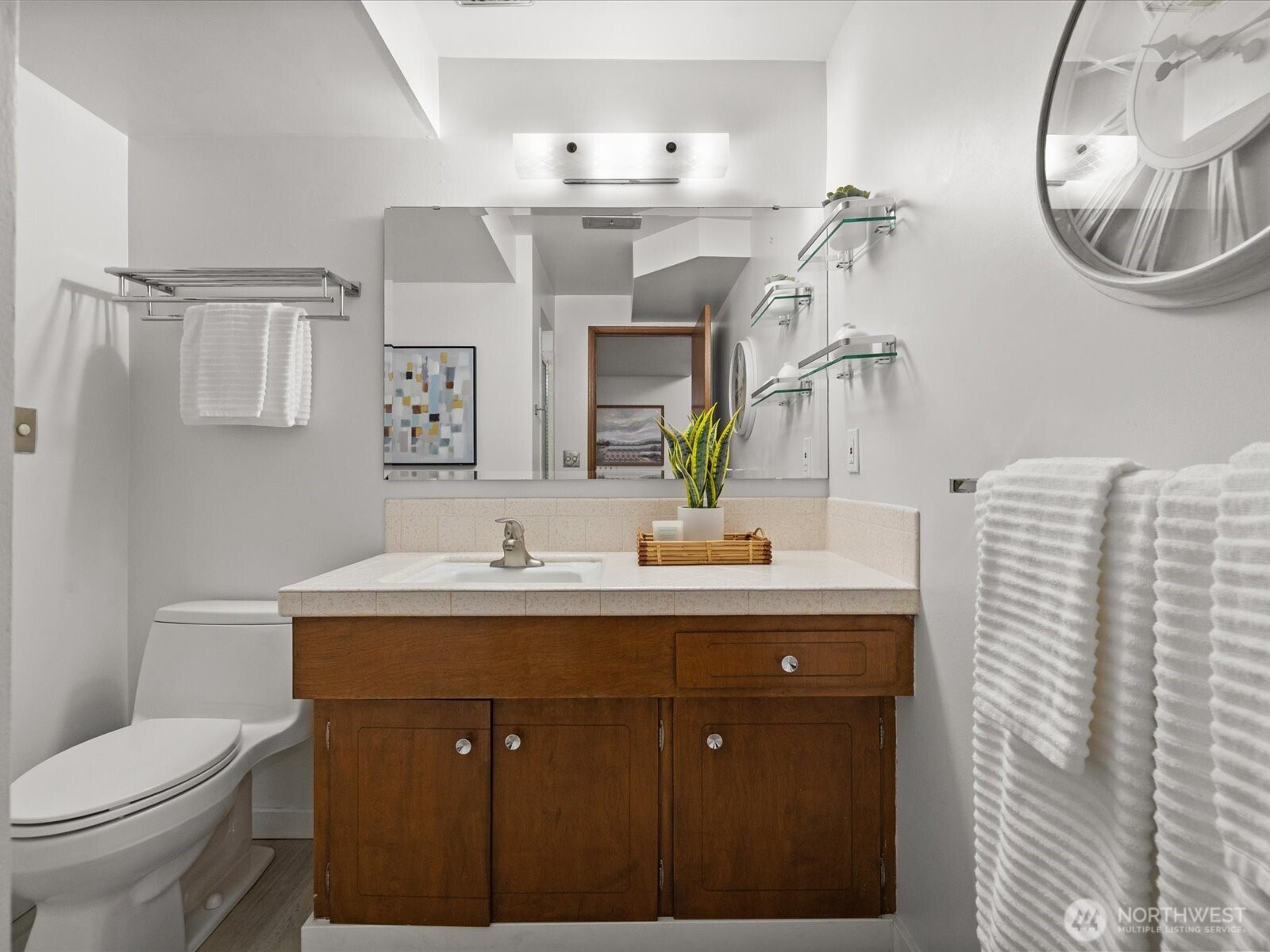 19201 51st Avenue NE, Lake Forest Park, WA 98155