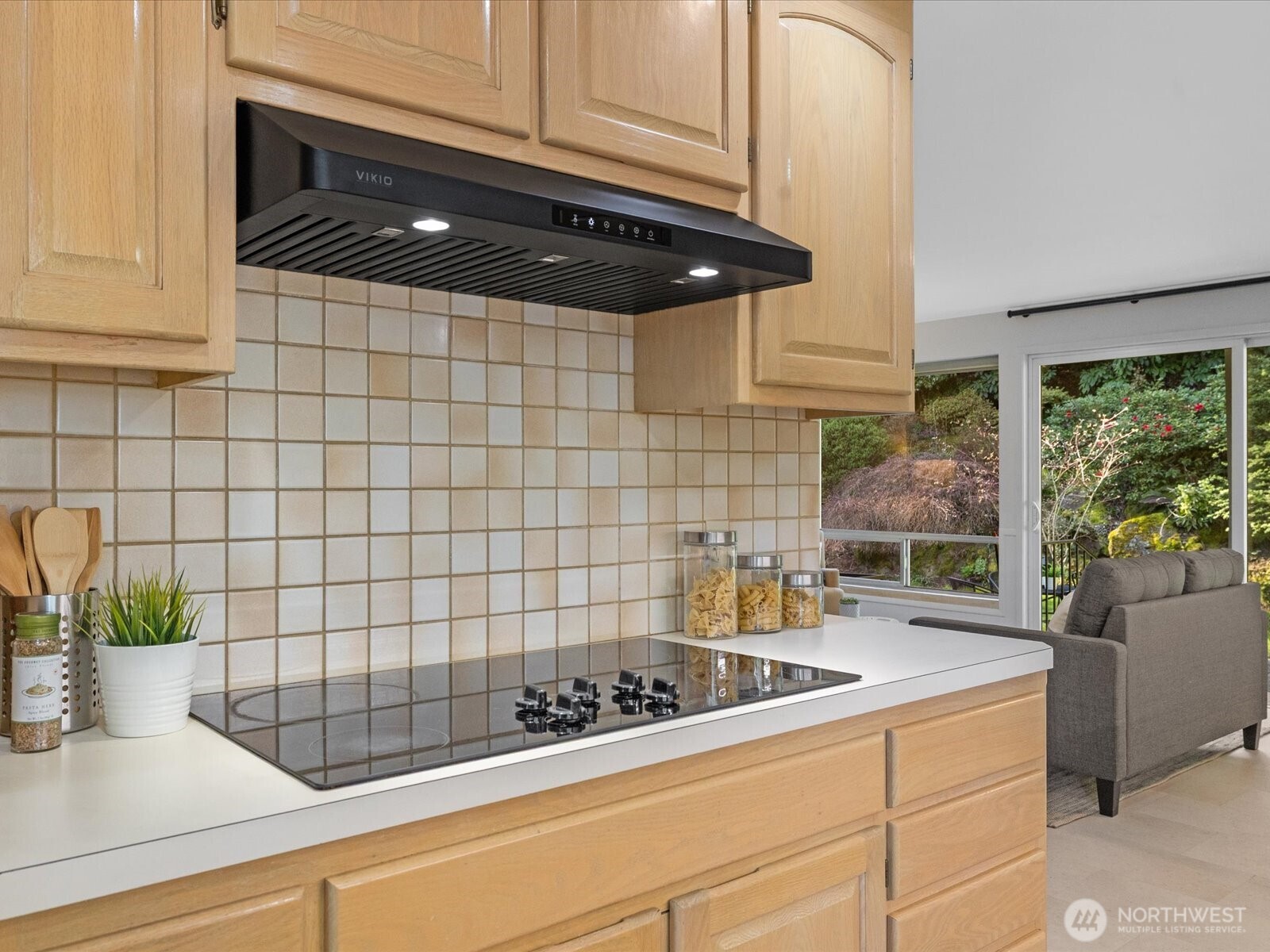 19201 51st Avenue NE, Lake Forest Park, WA 98155