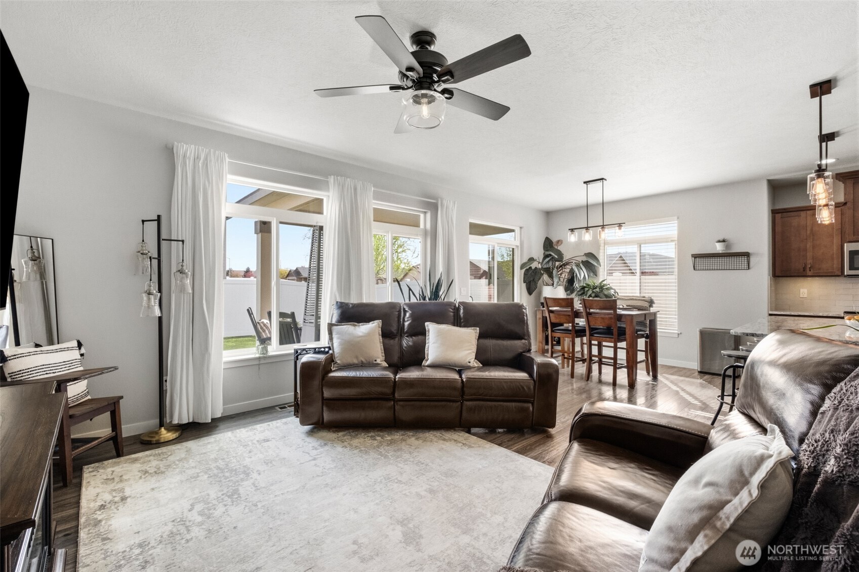606 8th Avenue NE, Ephrata, WA 98823
