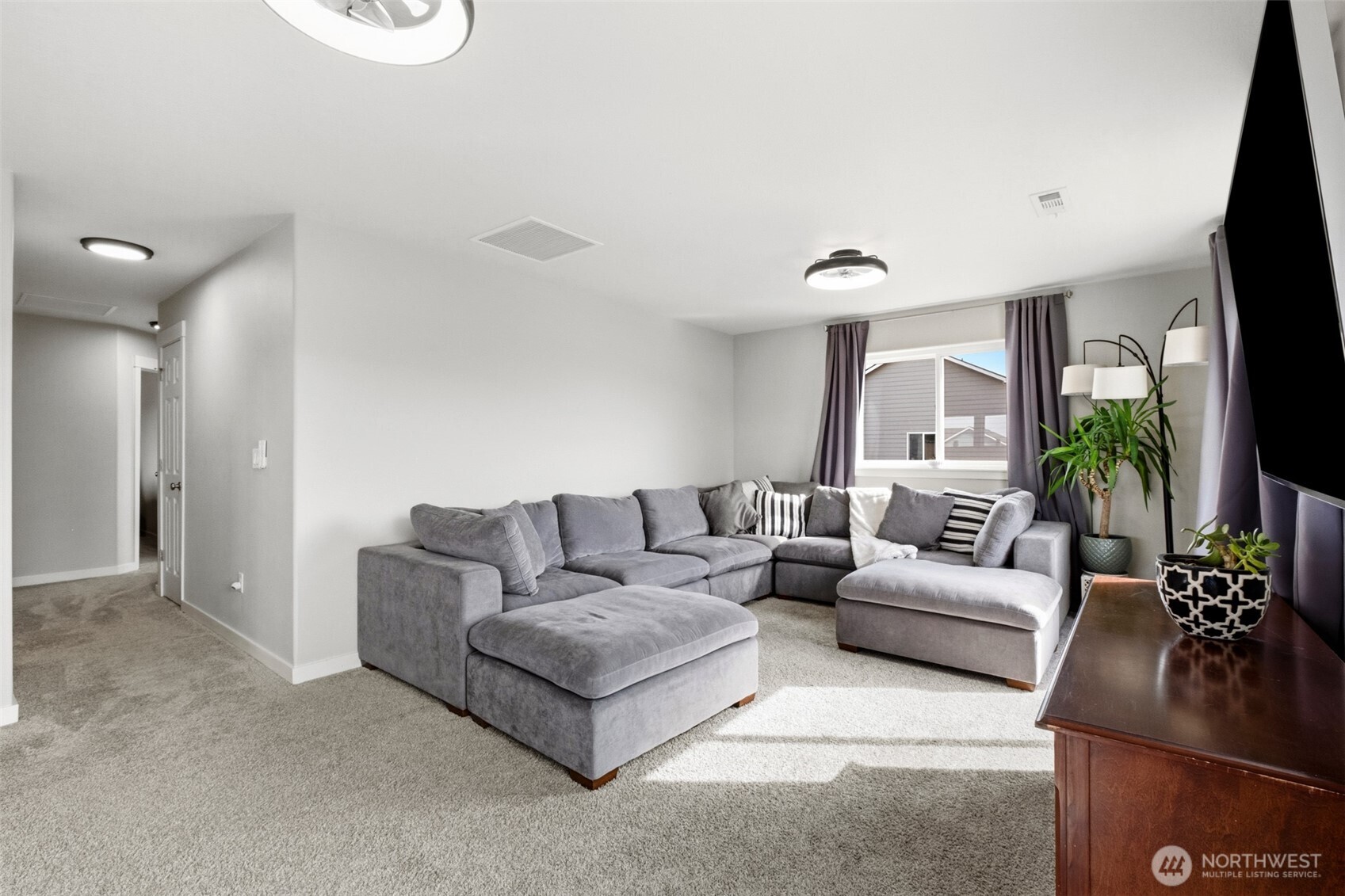 606 8th Avenue NE, Ephrata, WA 98823