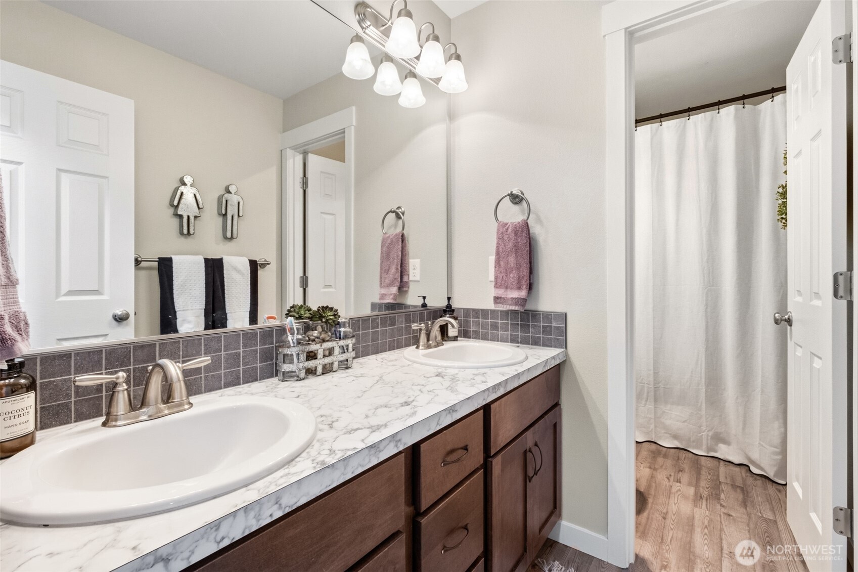606 8th Avenue NE, Ephrata, WA 98823