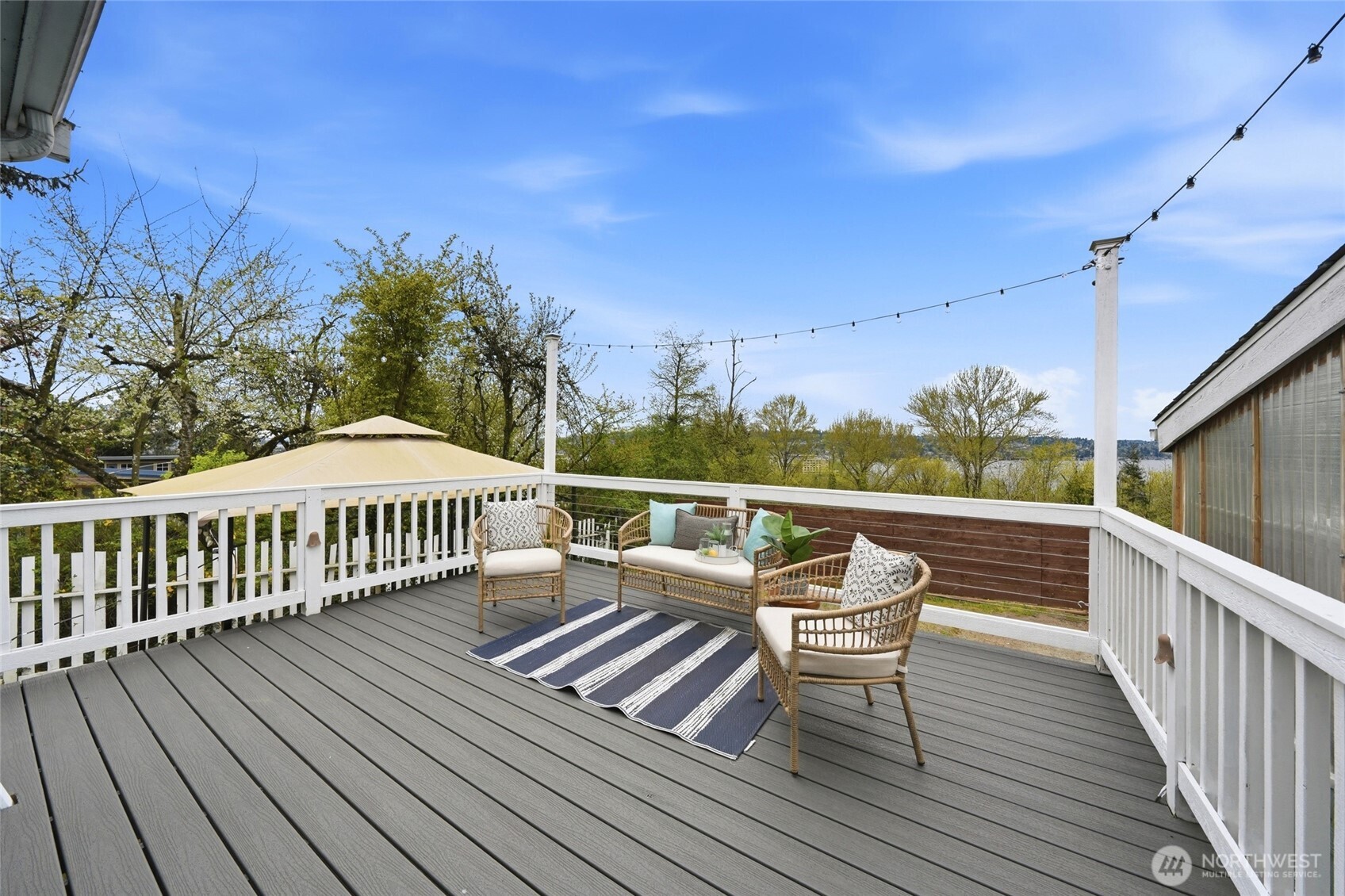 1425 Jones Avenue NE, Renton, WA 98056
