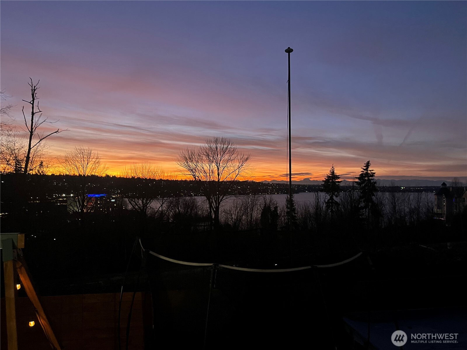 1425 Jones Avenue NE, Renton, WA 98056