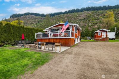 24401 S Skagit Hwy , Sedro Woolley, WA 98284 - Photo 2