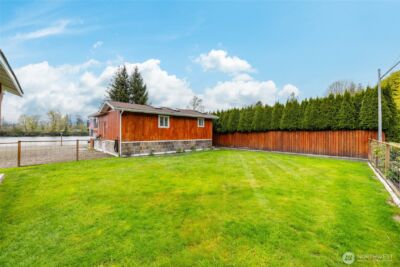 24401 S Skagit Hwy , Sedro Woolley, WA 98284 - Photo 9