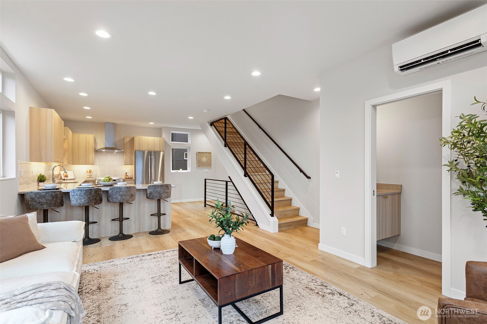 1127 NW 58th Street #B, Seattle, WA 98107