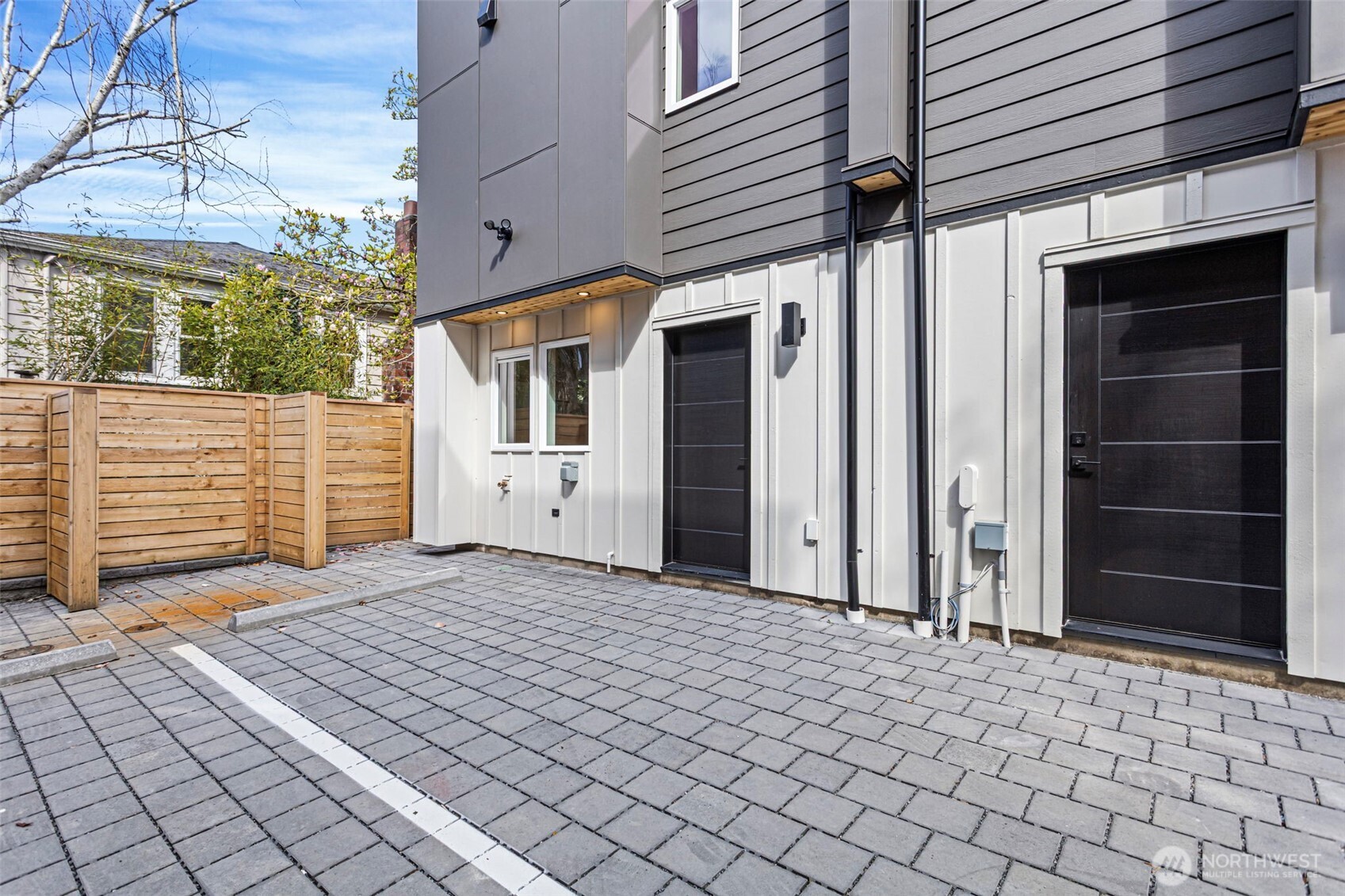 1127 NW 58th Street #B, Seattle, WA 98107