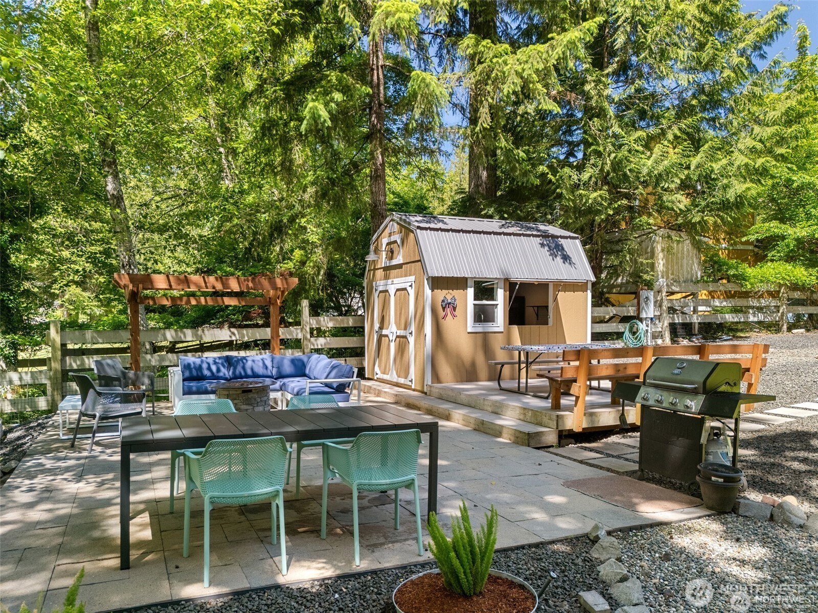 170 E Pickering Drive , Shelton, WA 98584