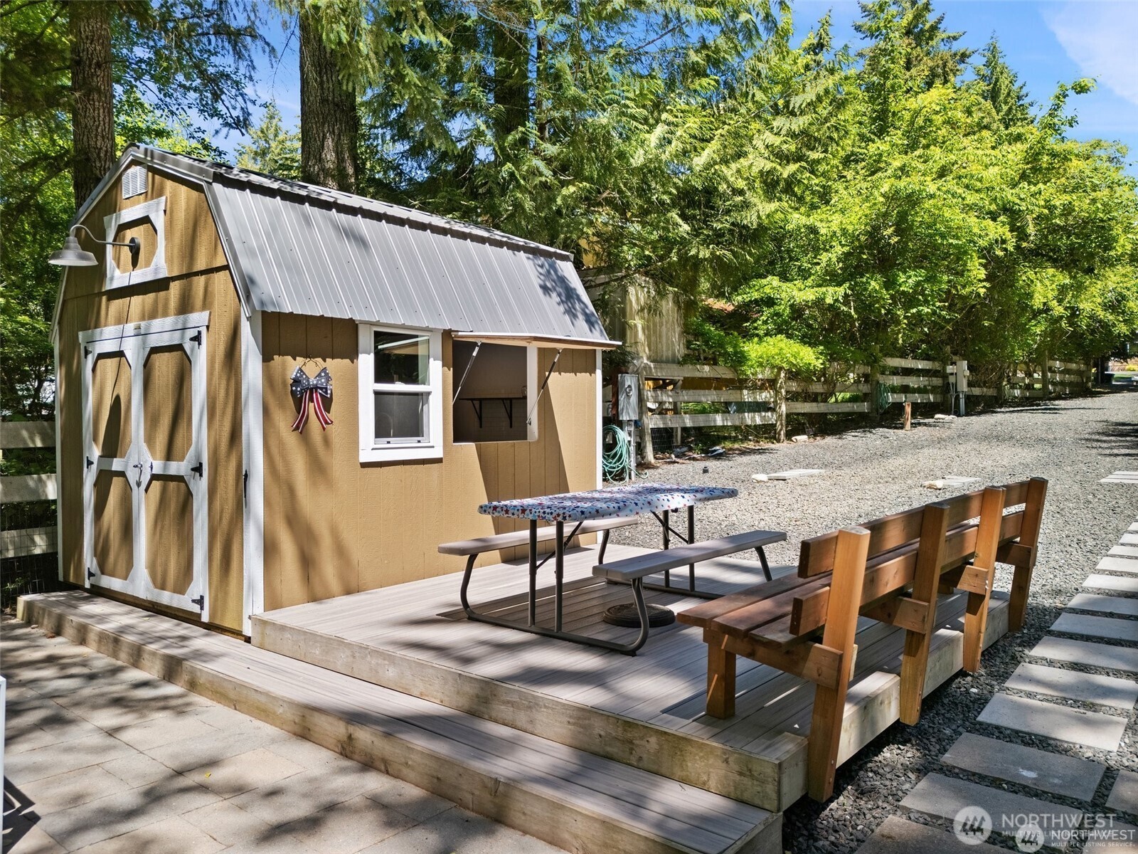 170 E Pickering Drive , Shelton, WA 98584