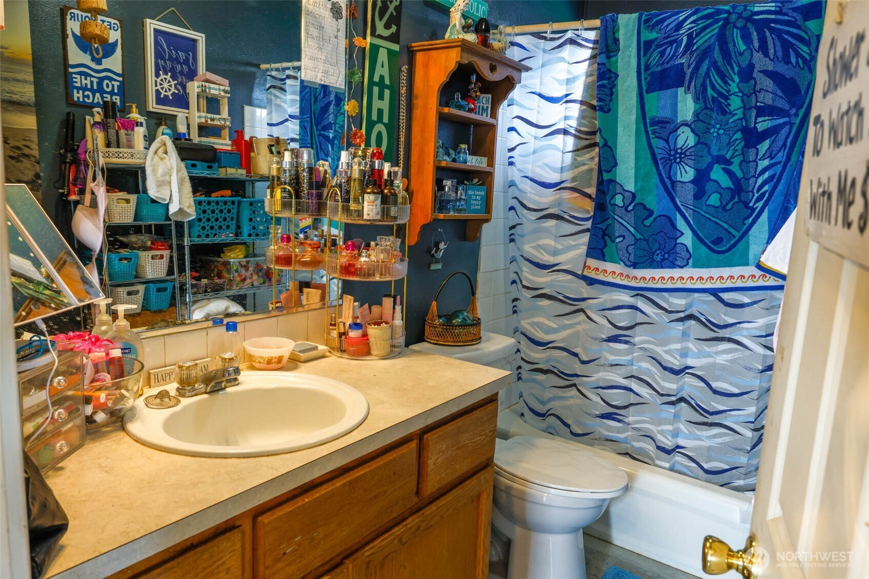 605 N Montesano Street , Westport, WA 98595
