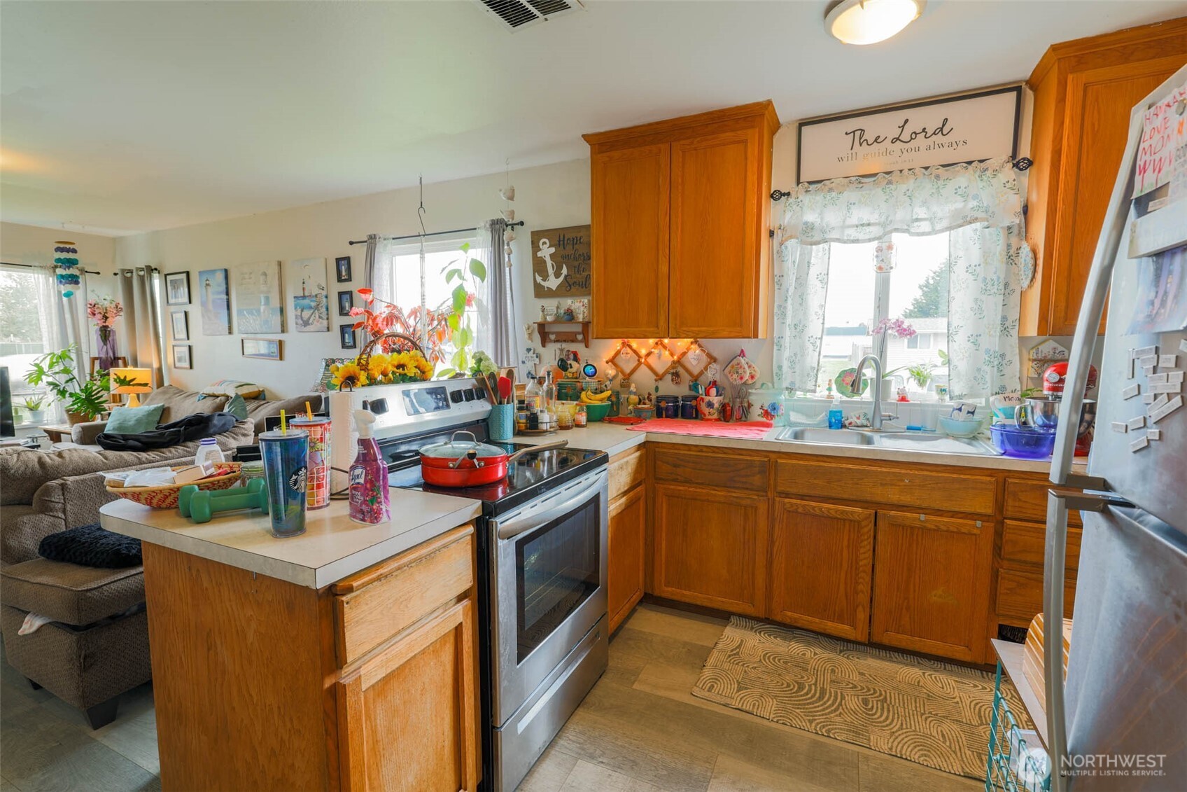 605 N Montesano Street , Westport, WA 98595