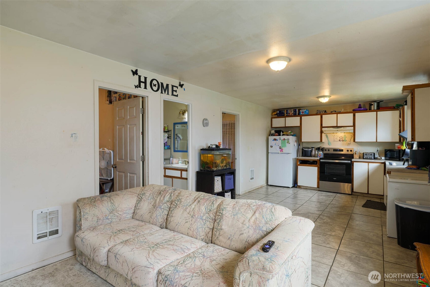 605 N Montesano Street , Westport, WA 98595