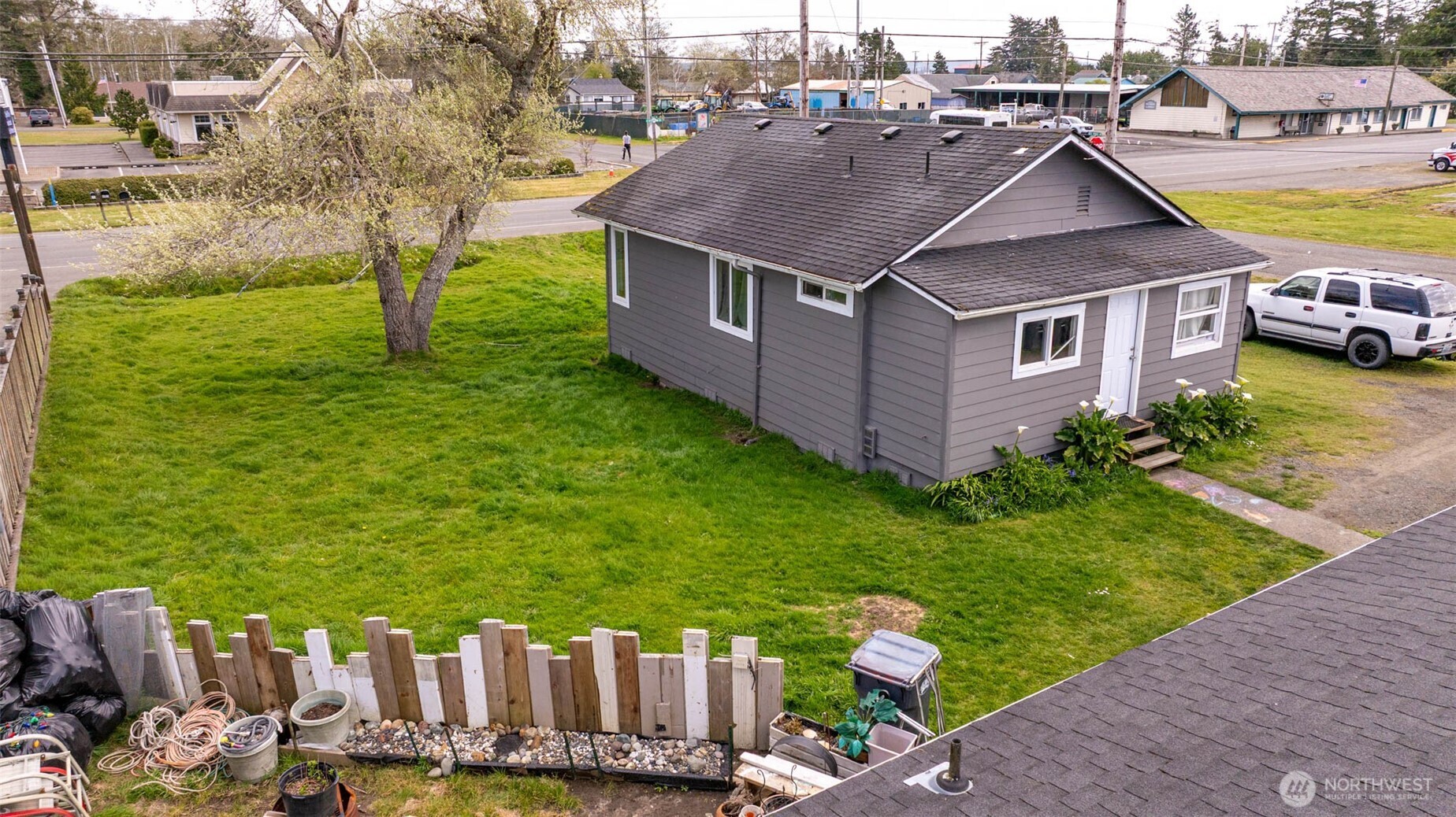605 N Montesano Street , Westport, WA 98595