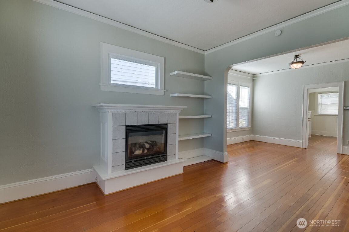 6013 6th Avenue NE, Seattle, WA 98115