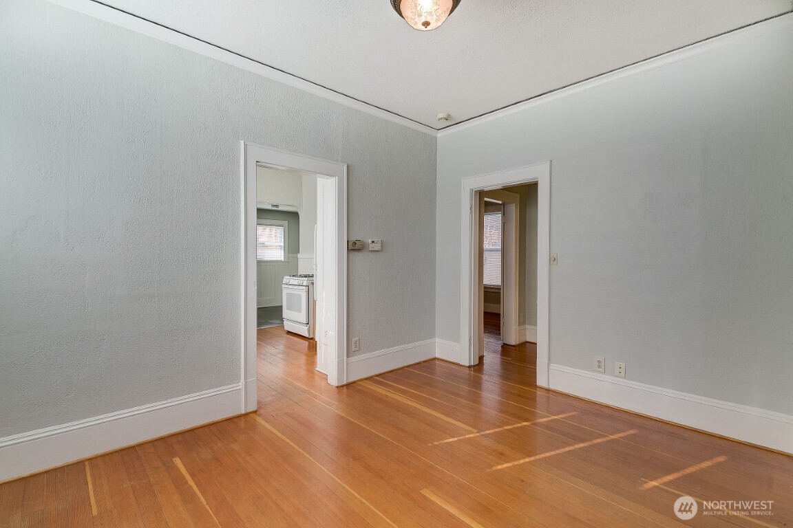 6013 6th Avenue NE, Seattle, WA 98115