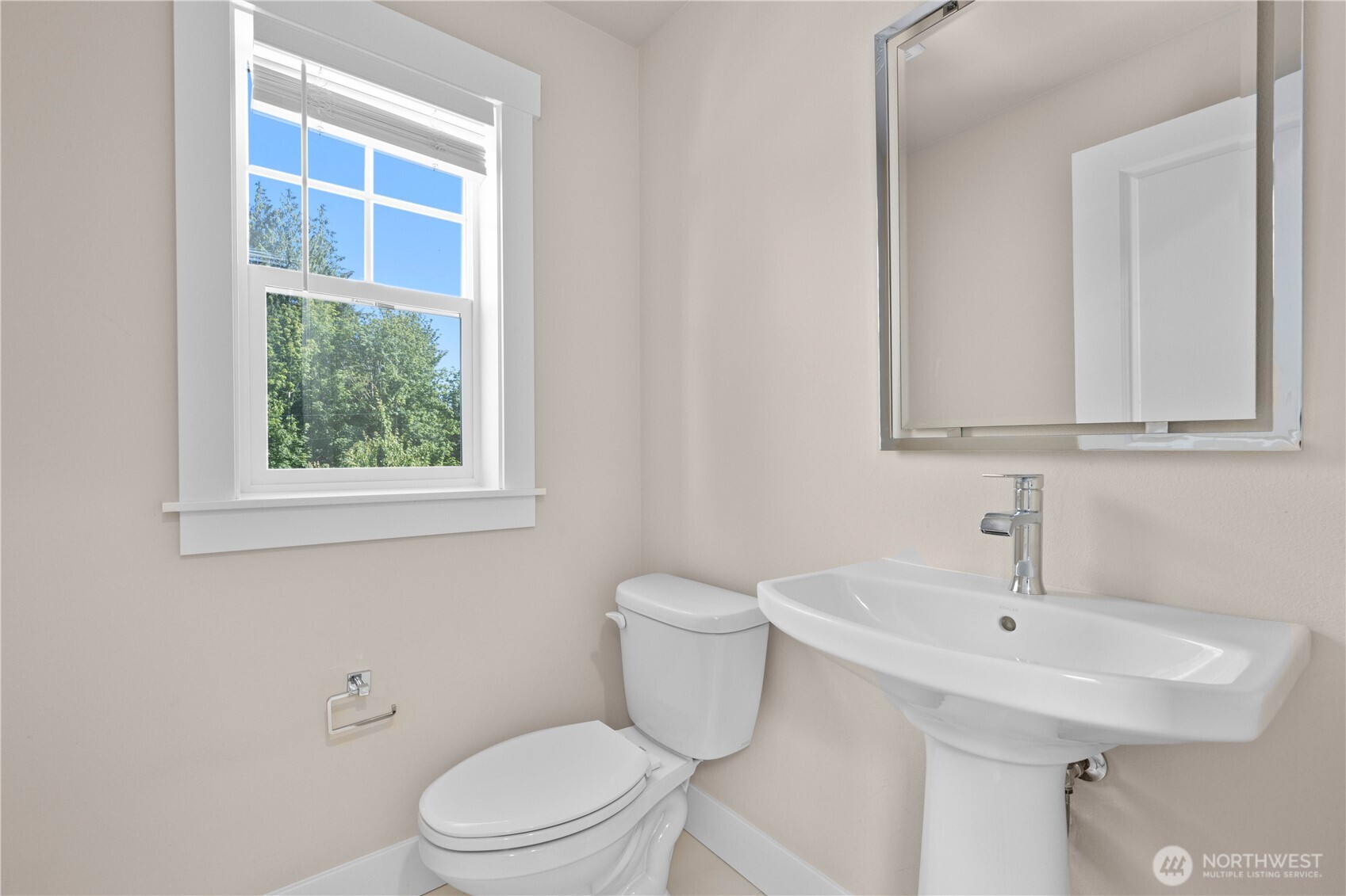 2204 176th Place SW #3, Lynnwood, WA 98037