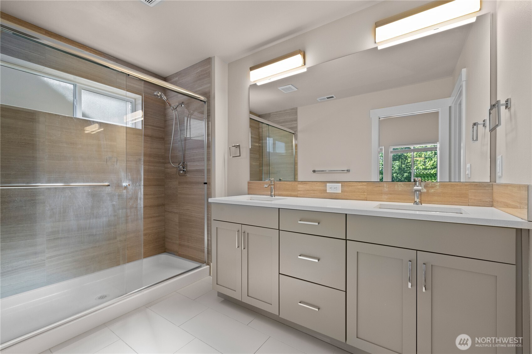 2204 176th Place SW #3, Lynnwood, WA 98037