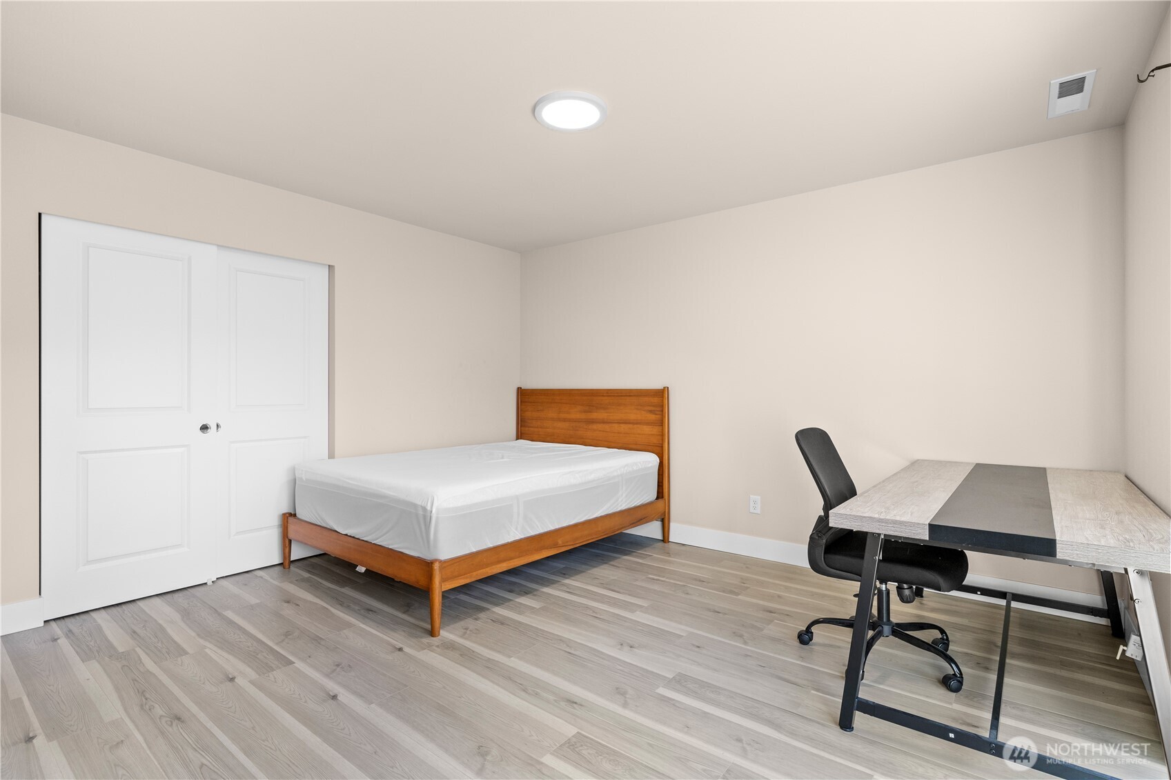2204 176th Place SW #3, Lynnwood, WA 98037