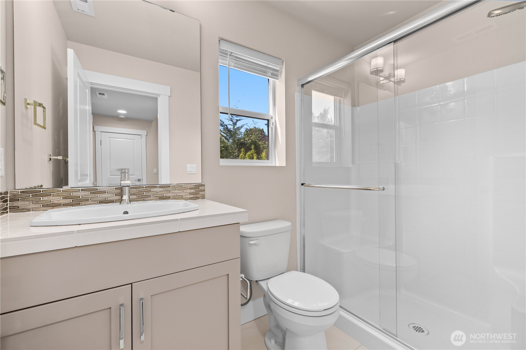 2204 176th Place SW #3, Lynnwood, WA 98037