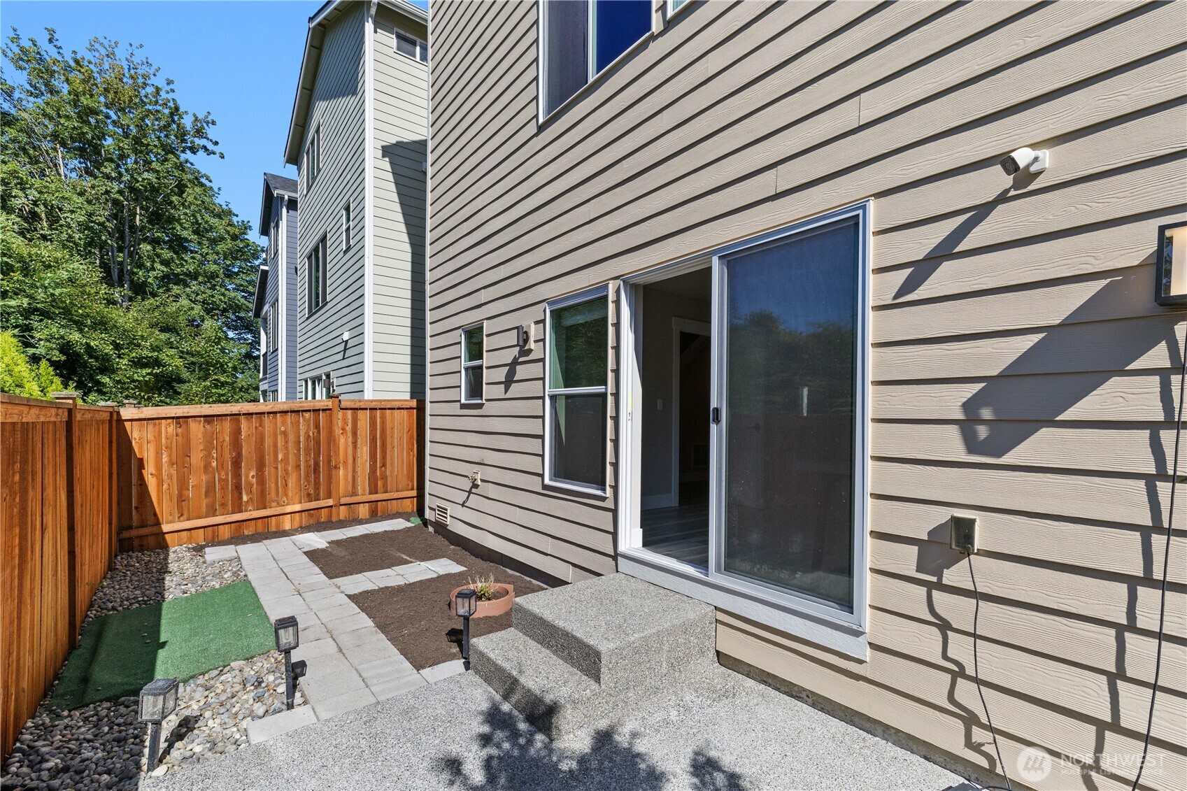 2204 176th Place SW #3, Lynnwood, WA 98037