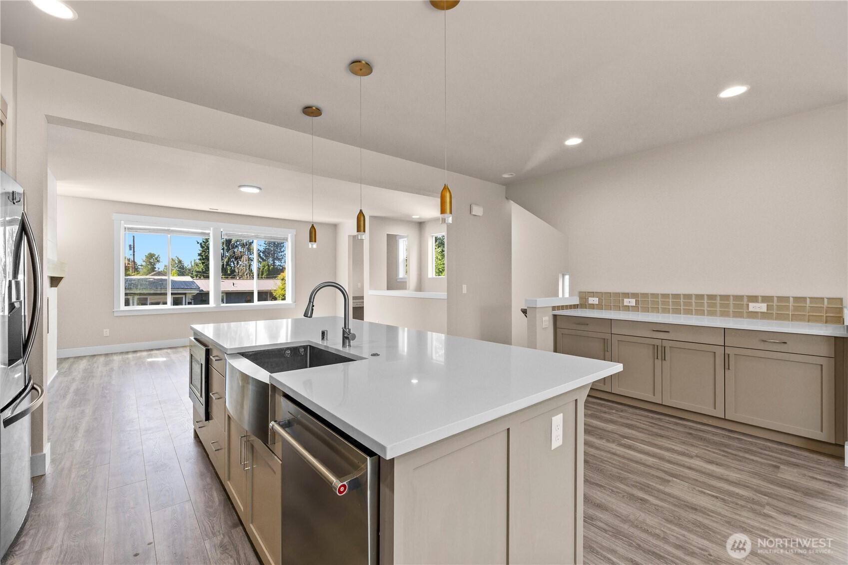 2204 176th Place SW #3, Lynnwood, WA 98037