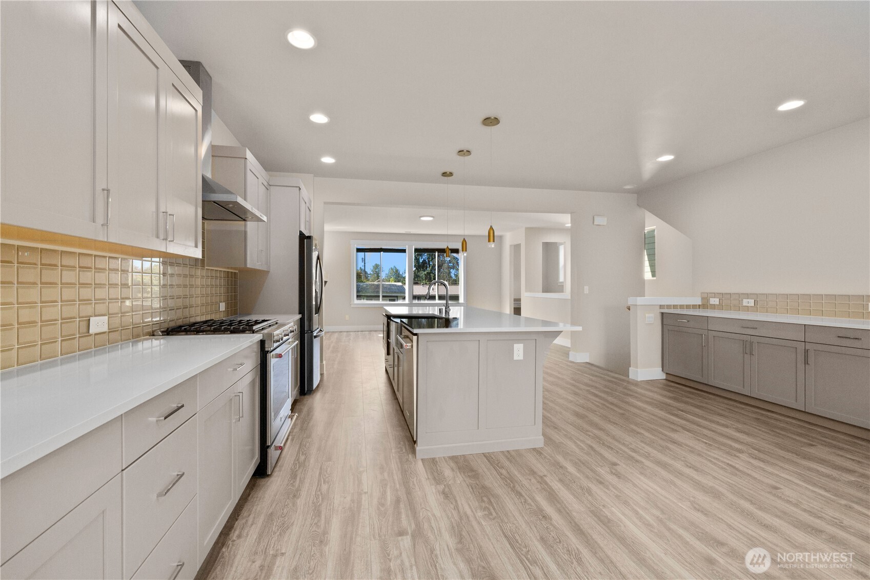 2204 176th Place SW #3, Lynnwood, WA 98037