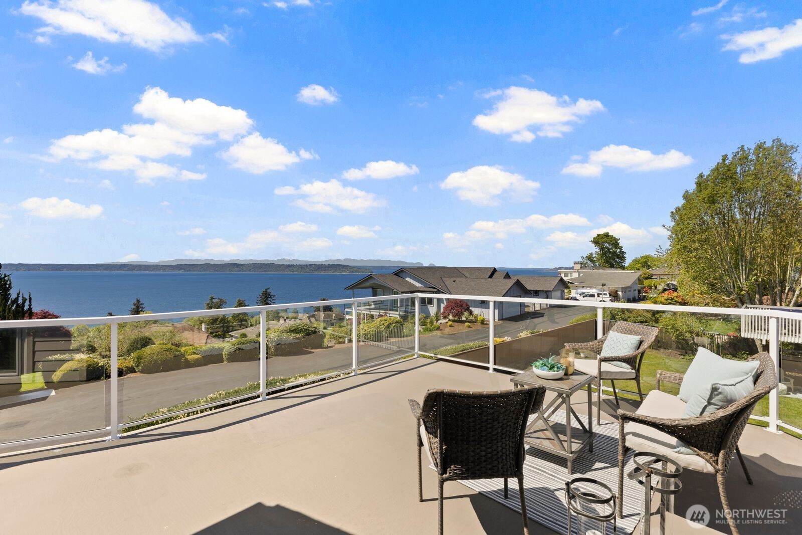 27525 12th Place S, Des Moines, WA 98198