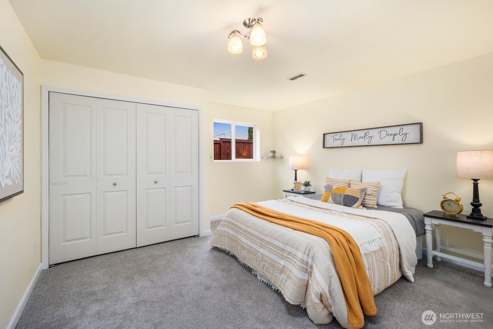 27525 12th Place S, Des Moines, WA 98198