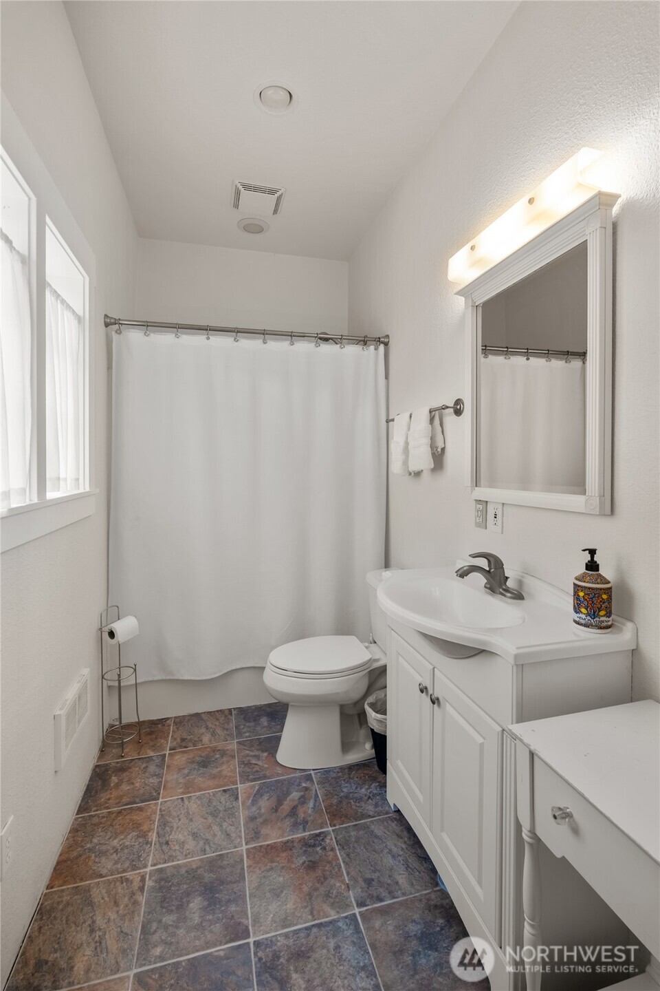 4680 State Route 6 , Chehalis, WA 98539