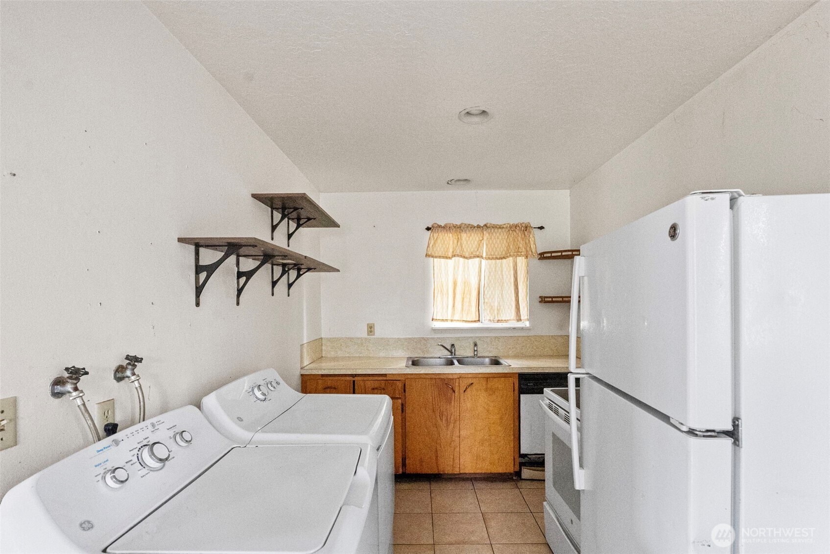 8216 175th Avenue SW, Longbranch, WA 98351