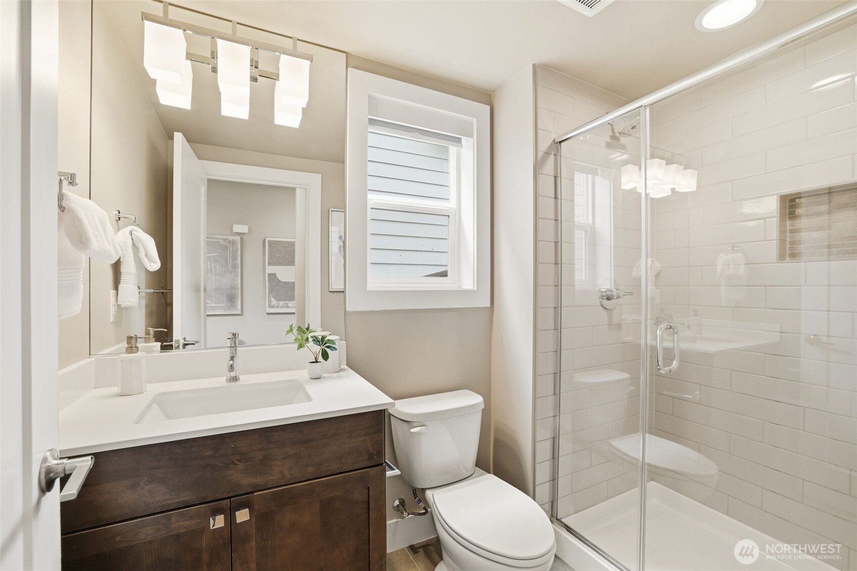 24387 NE 24th Street , Sammamish, WA 98074