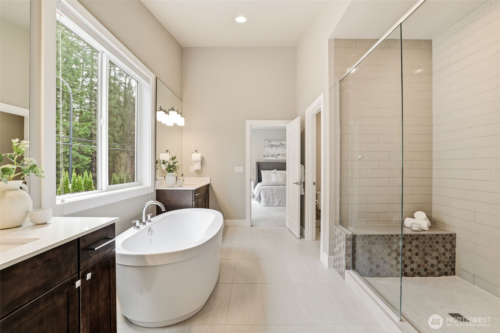 24387 NE 24th Street , Sammamish, WA 98074