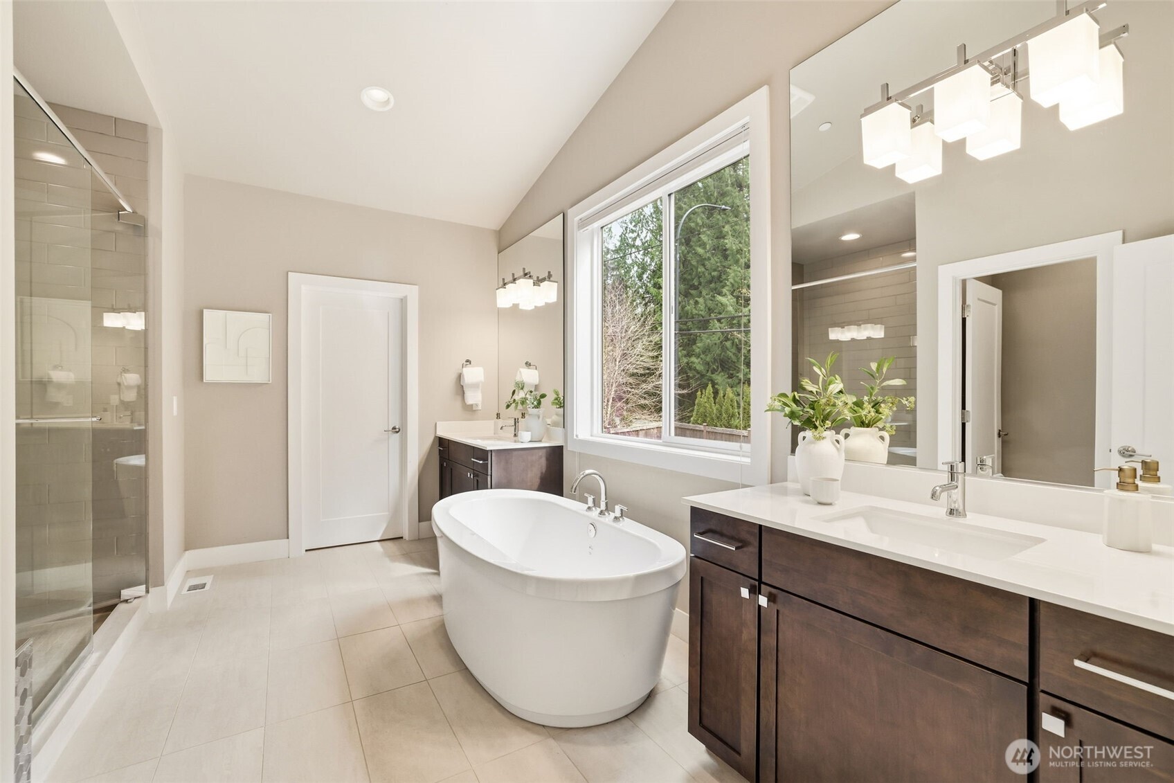 24387 NE 24th Street , Sammamish, WA 98074