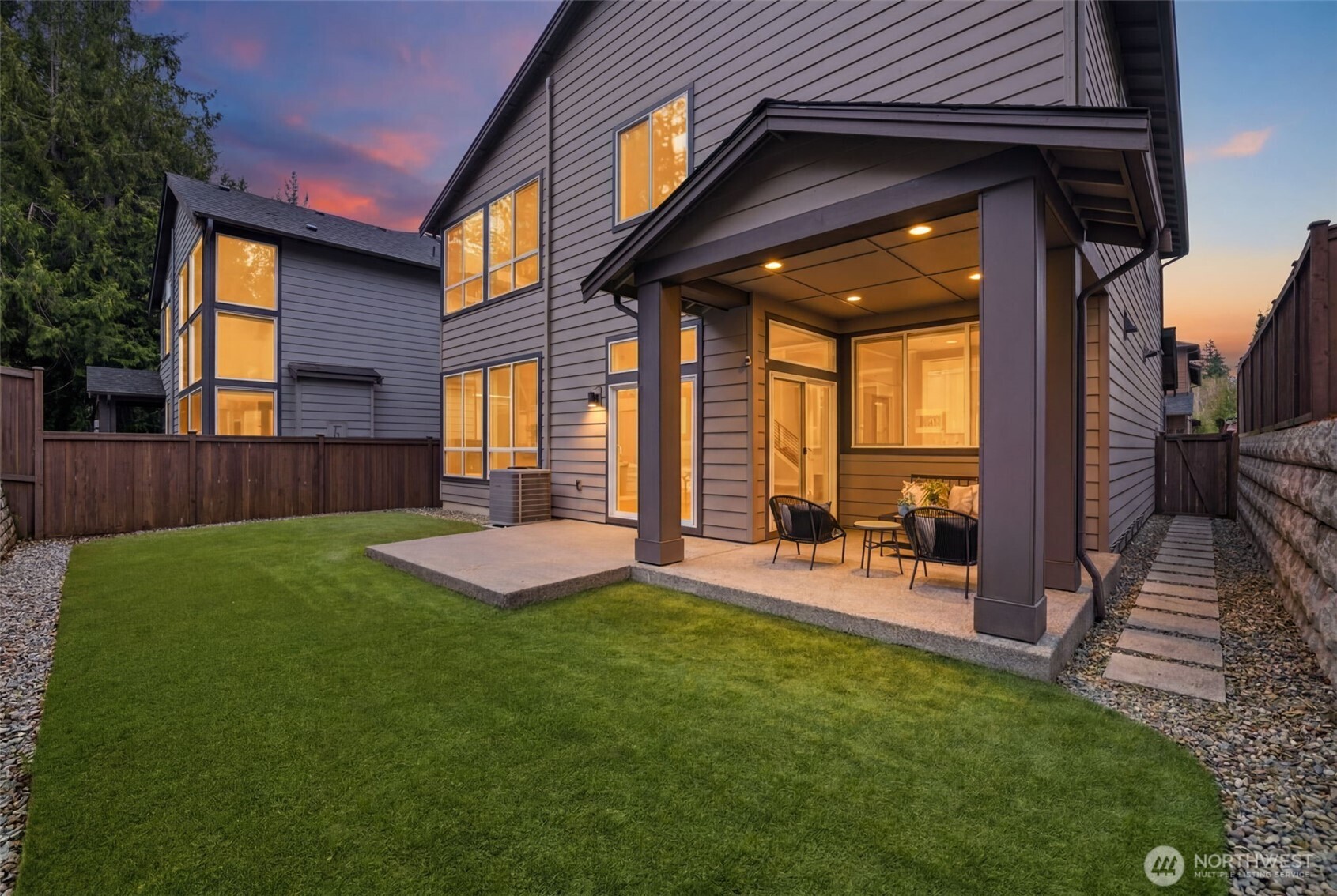24387 NE 24th Street , Sammamish, WA 98074