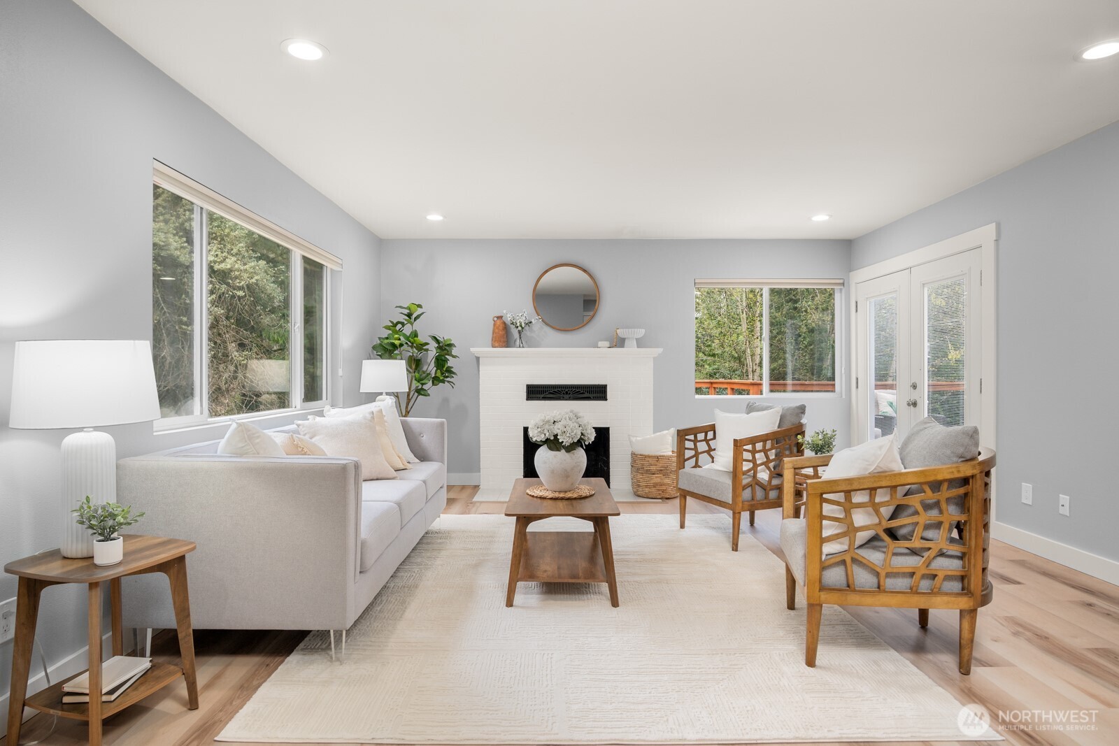 38420 SE North Bend Way , Snoqualmie, WA 98065
